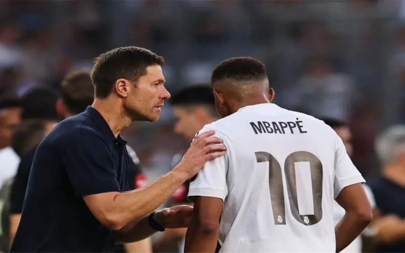 مواجهة قوية.. ألونسو يكشف موقف مبابي في نهائي السوبر الإسباني أمام برشلونة